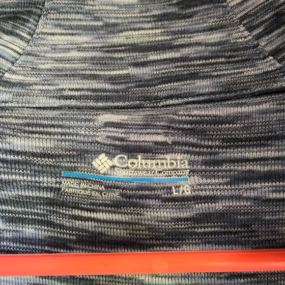 Columbia Half Zip - Picture 2 of 2